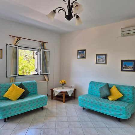 Apartments Marina House Farsa Exterior photo